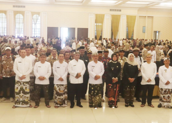 Beri Siltap ke-13 dan Iuran BPJS, Bupati Cirebon Imron Apresiasi Kinerja Kuwu, Perangkat dan Lembaga Desa