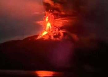 Gunung Ruang Meletus Lagi, Dasyat Status Naik Lagi ke Level Awas, Terjadi Guncangan dan Gemuruh Mengerikan
