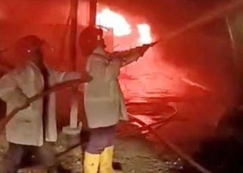 Pabrik Rotan di Cirebon Terbakar, Rugi Rp10 Miliar, Barang Siap Ekspor dan 7 Kendaraan Ludes