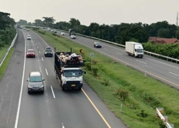 Masuki Puncak Arus Mudik, One Way Diberlakukan Jumat Malam Sampai Minggu Pagi, Minimal Saldo E Tol 500 Ribu