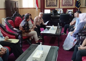 Pemkab Cirebon Pertahankan UHC Keistimewaan, Bupati Imron : Bukti Komitmen Berikan Jaminan Kesehatan Masyarakat