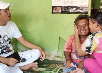 Kang Dedi Mulyadi Lunasi Utang Kontrakan Carwi, Juru Parkir SPBU di Pantura Subang