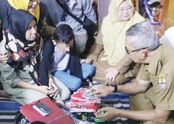 Anak Depresi di Kota Cirebon Gegara HP Dijual Orang Tua untuk Makan Dapat Bantuan dari Presiden