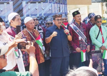 Sivitas Akademika UMC Gelar Aksi Bela Palestina, Bupati Cirebon Imron Ikut Orasi