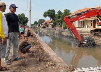 Pemdes Suranenggala Cirebon Normalisasi Irigasi