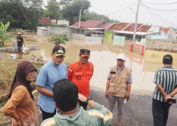 Pj Bupati Cirebon Pastikan Komitmen Pemkab Perbaiki Jalan di Wilayah Timur