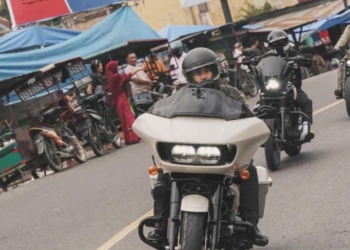 Raffi Ahmad Temani Ariel Noah Pulang Kampung, Dikasih Pisang Satu Sisir dari Pengendara Motor