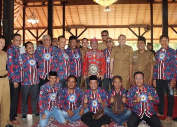 Sama-sama Soal PBB, di Kota Cirebon Diprotes Keras, di Kabupaten Cirebon, Bupati Imron Bagi-bagi Insentif