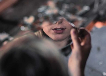 Artikel Sawang Sinawang, Bisa Jadi Cermin Diri