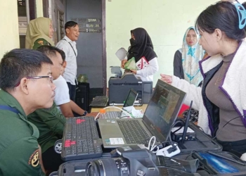 Dekatkan Layanan Adminduk, Disdukcapil Hadir di Lokasi TMMD Kabupaten Cirebon