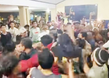 Dikenali Korban saat Papasan di Pasar Malam Lurah Cirebon, Pelaku Penjambretan HP Dihakimi Massa