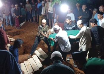 Ditangisi Ribuan Warga, Satu Keluarga Asal Sarwadadi Cirebon Tewas akibat Kebakaran di Bekasi