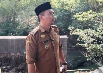 Kuwu Marikangen Cirebon Keluhkan Jalan Rusak