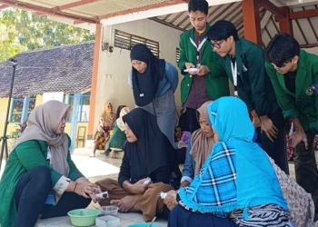 KKN Kolaborasi Kelompok 90 UIN Siber Cirebon dan UIN Sunan Kalijaga Gelar Workshop Batik Jumputan