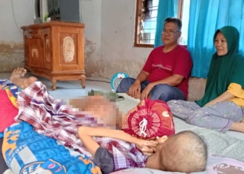 Anak 14 Tahun di Cirebon Tergolek Lemah Akibat Kanker Tulang, Menanti Keajaiban untuk Sembuh