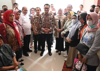 Pj Bupati Cirebon Wahyu Mijaya Imbau Masyarakat Ber-KB untuk Hidup Lebih Baik Lagi