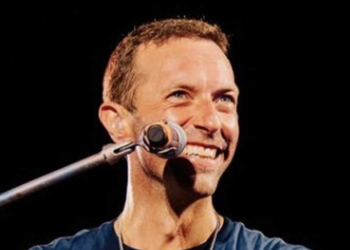 Crish Marthin Vokalis Coldplay Viral di Dunia Gegara Jatuh ke Lobang Saat Konser di Melbourne Australia