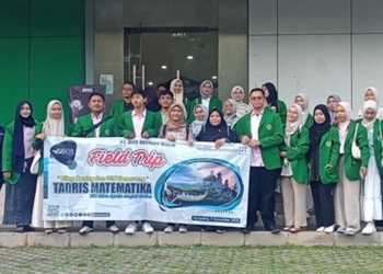 Jurusan Tadris Matematika UIN Siber Cirebon Kunjungi Planetarium UIN Walisongo Semarang