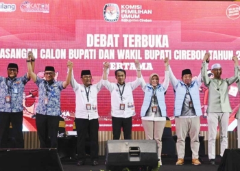 KPU Evaluasi Debat Pilbup Cirebon Pertama, Tegur Penyelanggara Soal Keberadaan Layar di Luar Arena