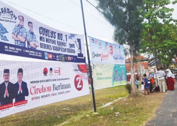 KPU Kabupaten Cirebon Fasilitasi Pemasangan APK Paslon