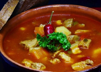 7 Makanan yang Cocok Dimakan Saat Musim Hujan