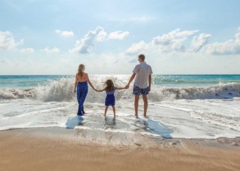 8 Manfaat Liburan untuk Anak dan Investasi Masa Depan