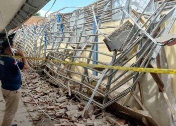 Bangunan Baru Atap 2 Ruang Kelas SMPN 1 Talun Cirebon Ambruk, Polisi Masih Lakukan Penyelidikan