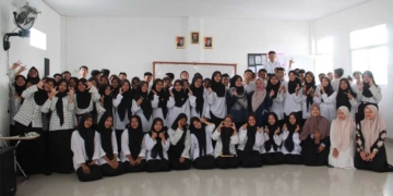 Dua Dosen STAIKU Bahas Persiapan Karir di SMK Ibnu Khaldun