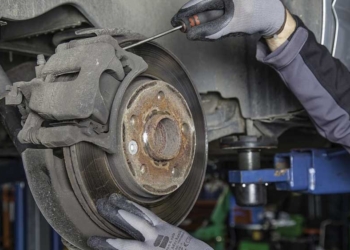 Jangan Sepelekan, Simak 10 Tips Persiapkan Mobil Sebelum Perjalanan Liburan Ini