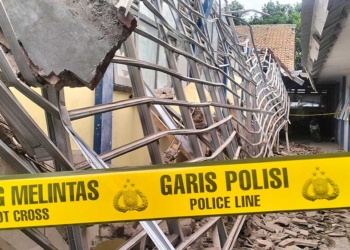 Pj Bupati Cirebon Beberkan Penyebab Ambruknya Atap Dua Ruang Kelas SMPN 1 Talun