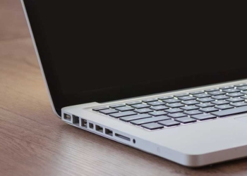 Tips Memilih Laptop Harga Terjangkau untuk Pelajar dan Mahasiswa