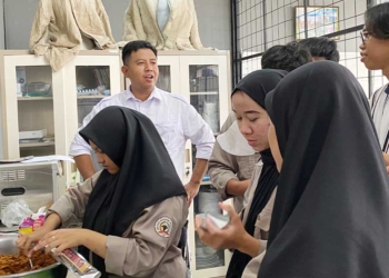 Gelar Praktik Pembuatan Abon, Fakultas Teknik UMC Cetak Mahasiswa Berjiwa Wirausaha