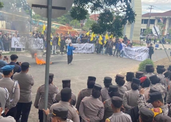 PMII Demo DPRD Kabupaten Cirebon, Tuntut Penuntasan Kasus Dugaan Pelecehan MJ ke SPG