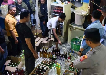 Rumah Penyimpanan Miras di Cirebon Digerebek Polisi