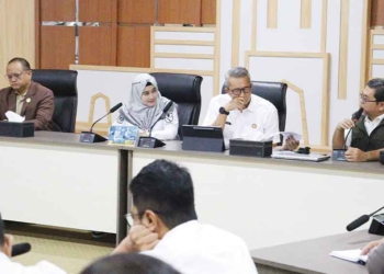 Wakil Wali Kota Cirebon Siti Farida Buka Forum Konsultasi Publik