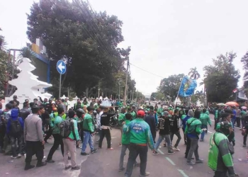 Pengemudi Ojol Cirebon Demo, Potongan Aplikator 20 persen Dinilai Memberatkan