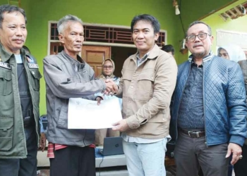 Bupati-Wabup Kompak Mubeng, Serap Langsung Aspirasi Warga Perbatasan Kabupaten Cirebon yang Jarang Tersentuh