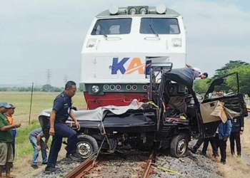 Kecelakaan di Cirebon, 2 Orang Tewas Tertabrak Kereta Api