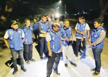 Bupati Imron Tinjau Proyek Betonisasi Jalan di Cirebon Timur