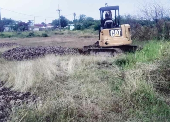 Diolah di Desa Setu Kulon Dibuang di Desa Weru Lor Cirebon, Bau Busuk Limbah Pakan Ternak Bikin Mual  