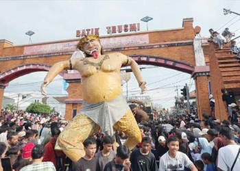Ribuan Warga Padati Memayu Buyut Trusmi Cirebon