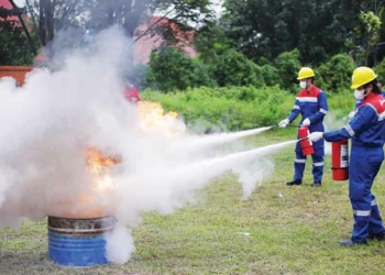 Disdamkarmat Kabupaten Cirebon Perkuat Pencegahan Kebakaran di Industri Berisiko Tinggi