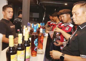 Razia Besar di Cirebon, Ratusan Miras Berkadar Alkohol Tinggi Disita Polisi
