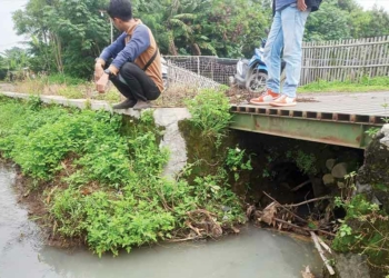 Limbah SPPG Megu Gede Cirebon Diduga Cemari Irigasi