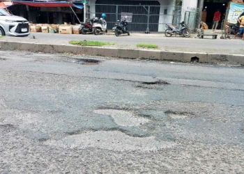 Lubang di Jalur Pantura Cirebon “Menanti Korban”