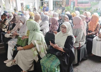 Wali Kota Cirebon Minta Kader PKK dan Posyandu Hilangkan Sekat