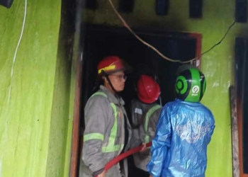 ODGJ Main Api, Rumah di Kejuden Cirebon Terbakar