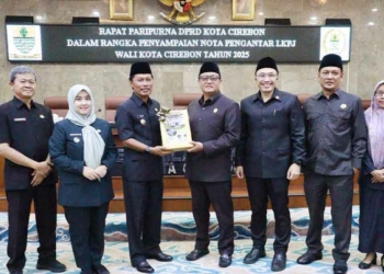 Wali Kota Cirebon Sampaikan LKPJ Tahun Anggaran 2025